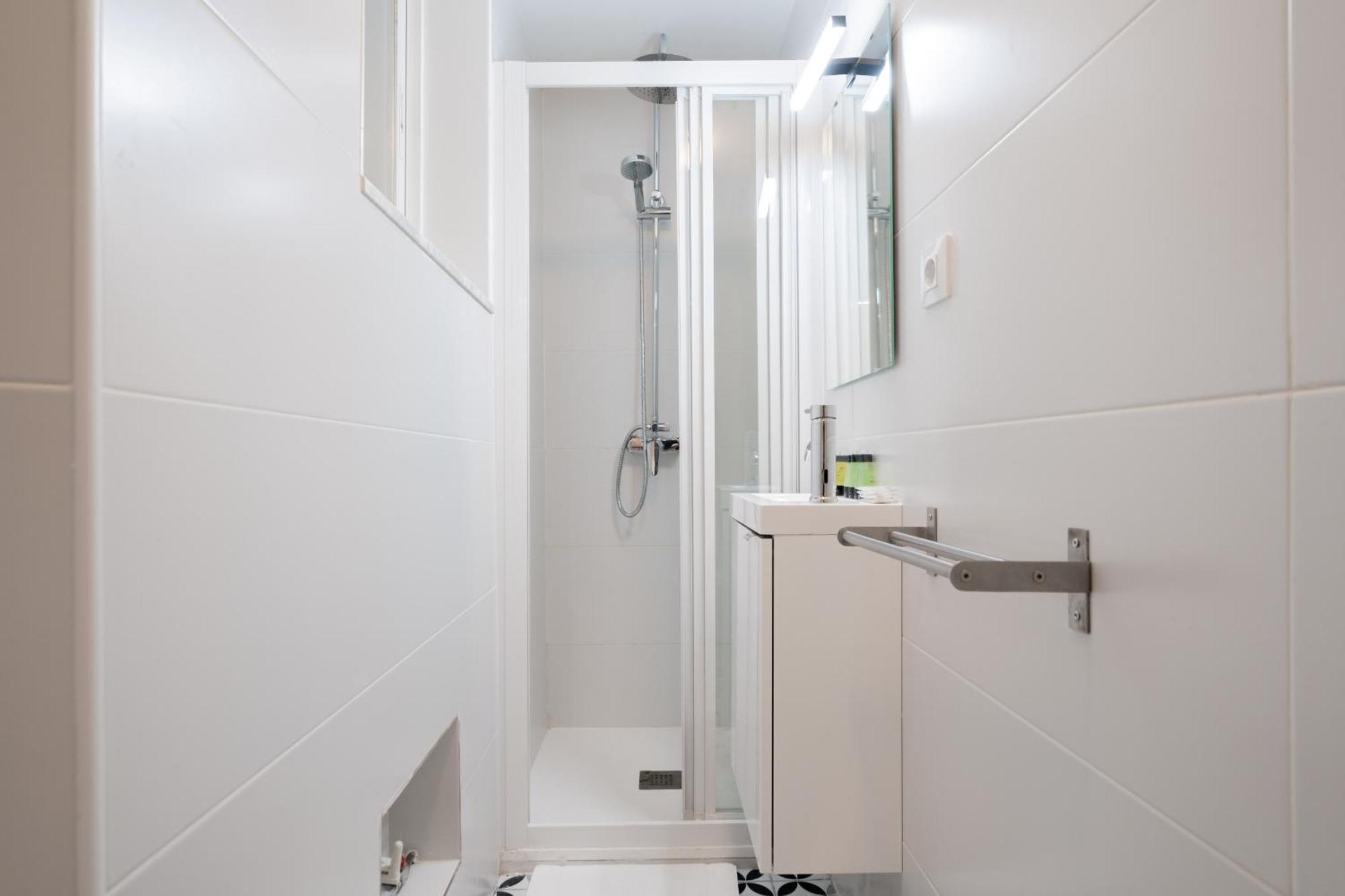 Apartamento En La Plaza De Lavapies Alquiler Temporal มาดริด ภายนอก รูปภาพ