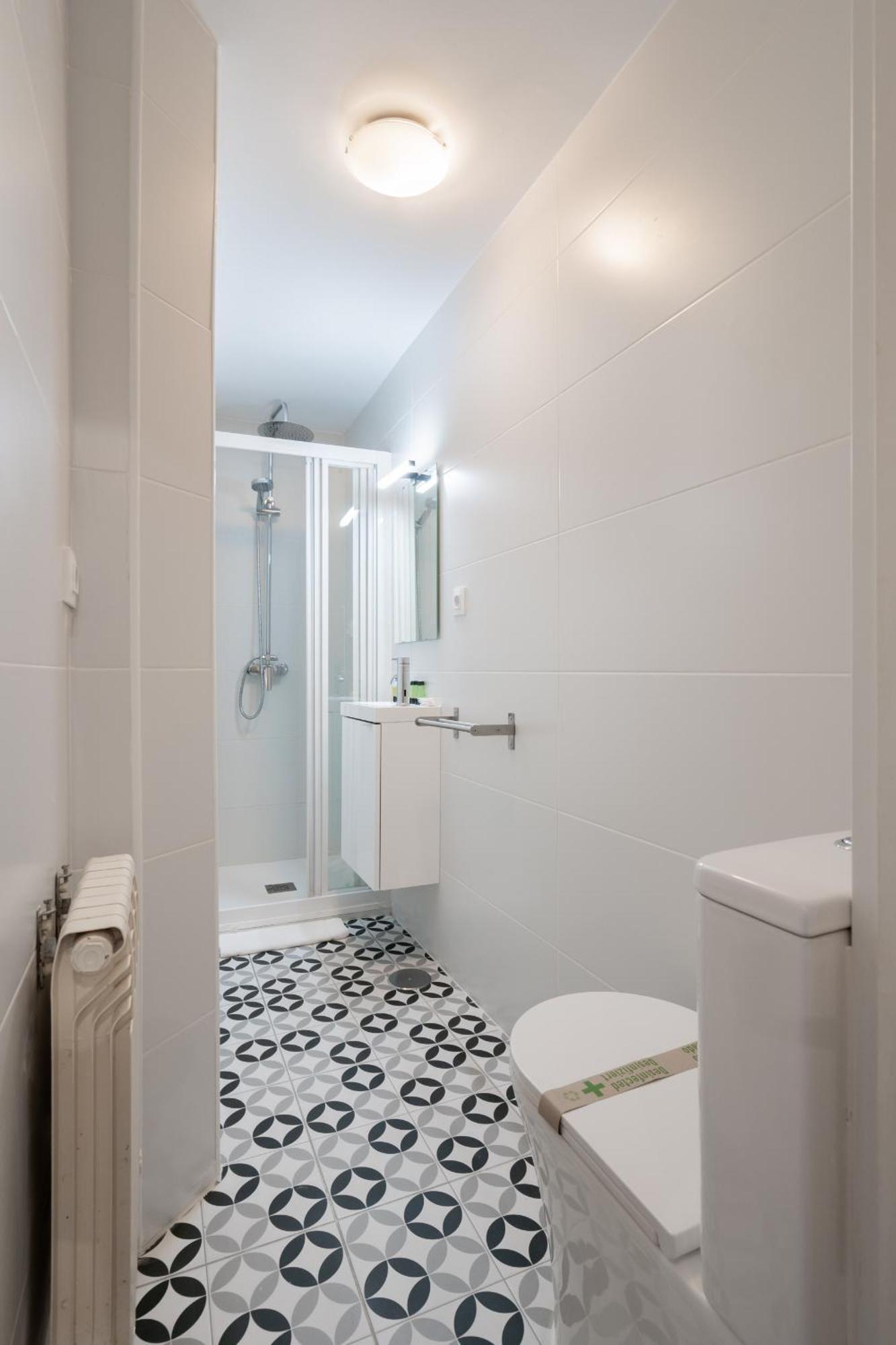 Apartamento En La Plaza De Lavapies Alquiler Temporal มาดริด ภายนอก รูปภาพ