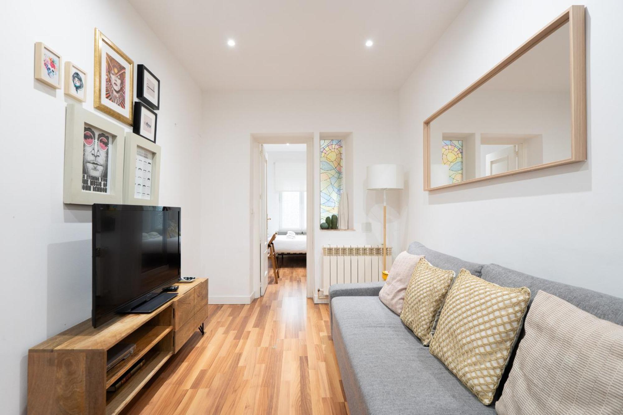 Apartamento En La Plaza De Lavapies Alquiler Temporal มาดริด ภายนอก รูปภาพ