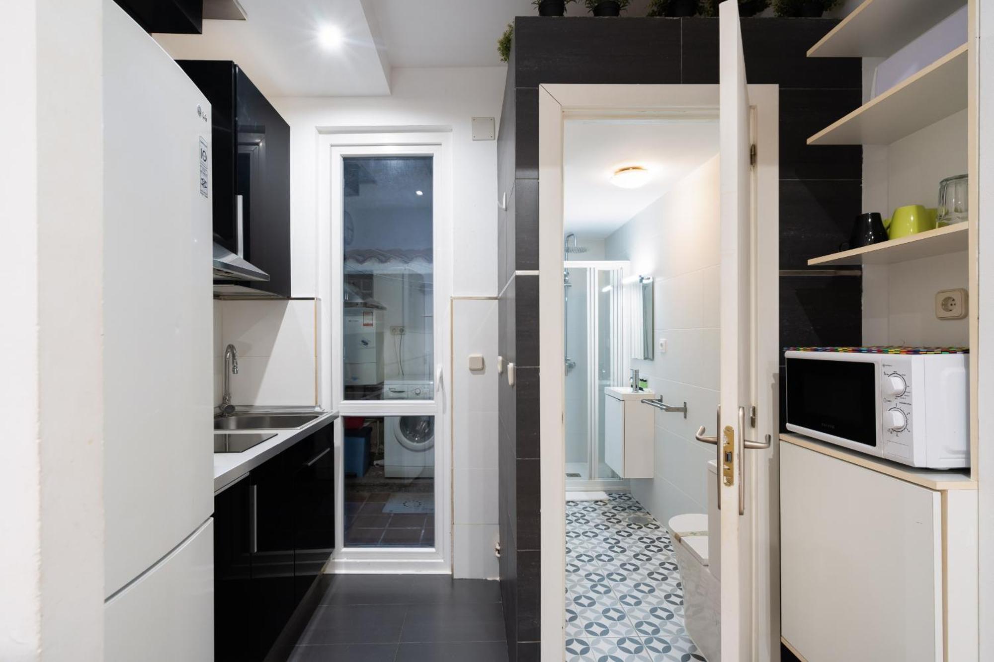 Apartamento En La Plaza De Lavapies Alquiler Temporal มาดริด ภายนอก รูปภาพ