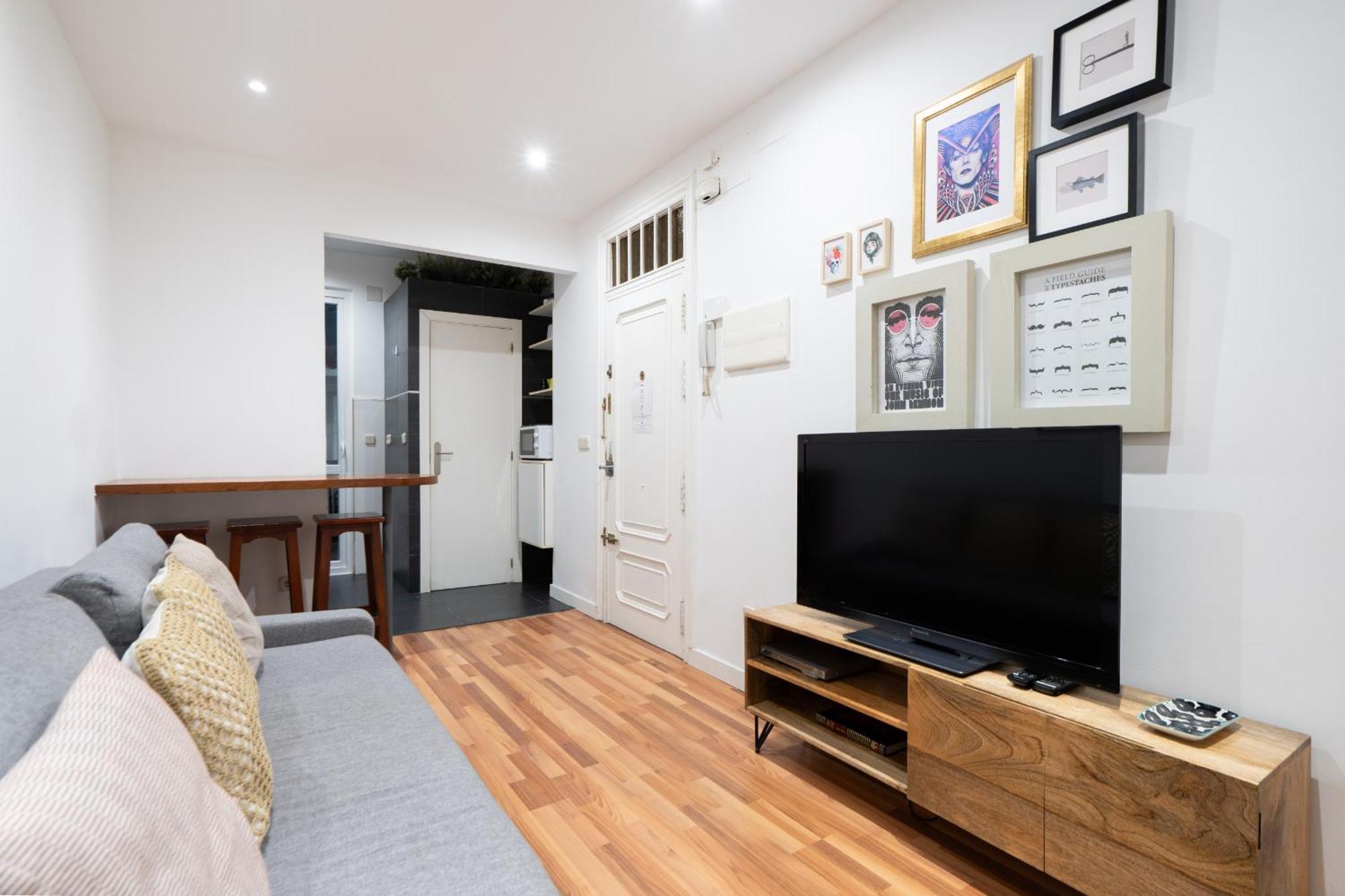 Apartamento En La Plaza De Lavapies Alquiler Temporal มาดริด ภายนอก รูปภาพ